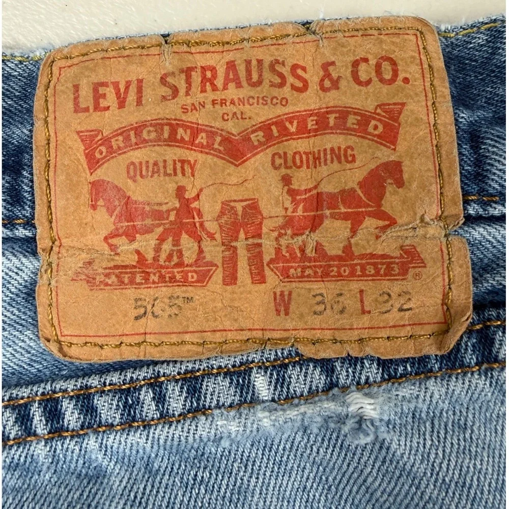 Levis 505 Regular Fit Straight Leg Jeans Mens 36x31 Light Wash Blue Denim